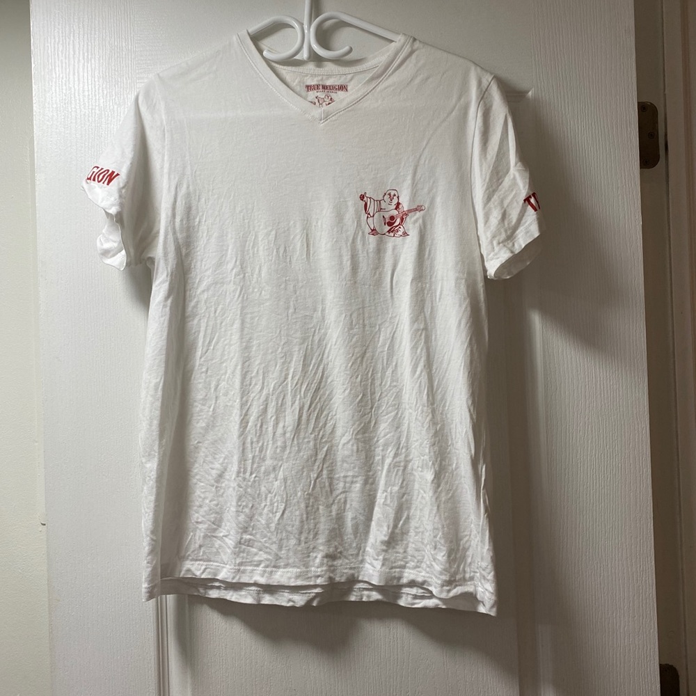 True Religion Women’s V-neck shirt